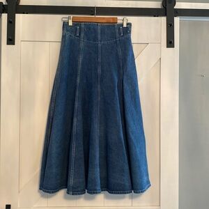 Pleated long Jean skirt